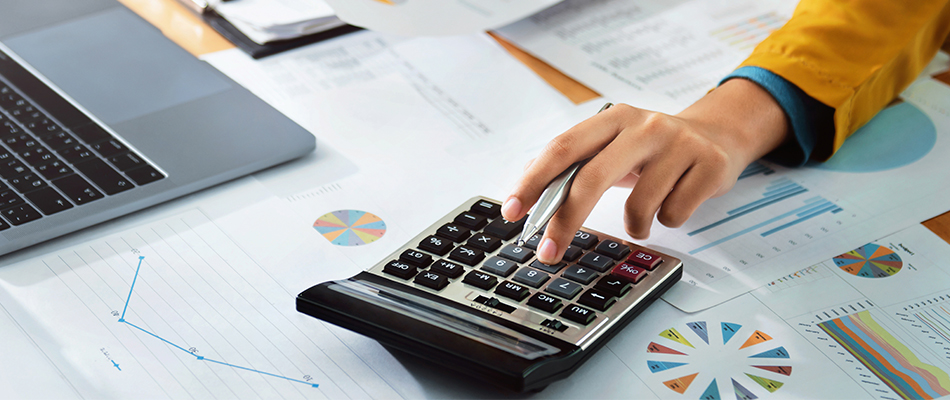 management accounting vs financial accounting